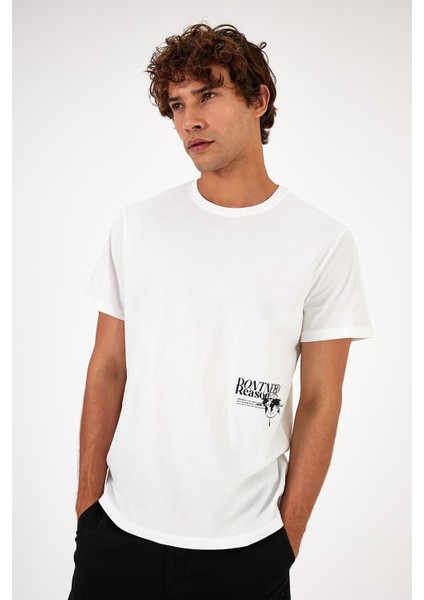 Erkek Reason Fildişi Bisiklet Yaka Baskılı Regular Fit T-Shirt fiyatları