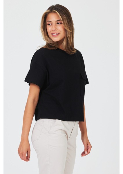 Kadın Jayla Siyah Cep Detaylı Bisiklet Yaka T-Shirt modelleri