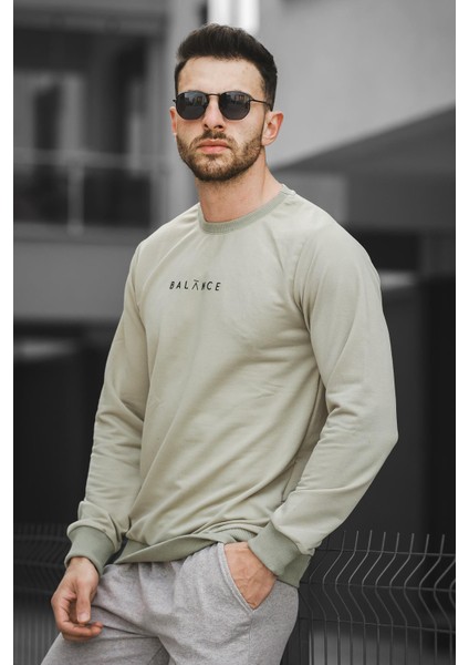 Balance Baskılı Slim Fit Likralı Sıfır Yaka Erkek Sweatshirt modelleri