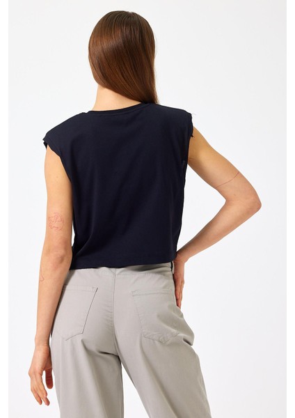 Kadın Lisa Siyah Vatkalı Crop T-Shirt fırsatları