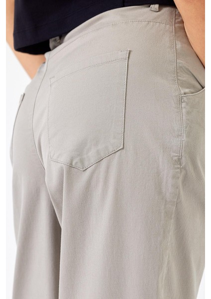 Kadın Stacy Buz Gri Slouchy Chino Pantolon (Lyocell) fırsatları