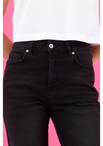 Kadın Maria Black Slim Mom Jean Pantolon modelleri