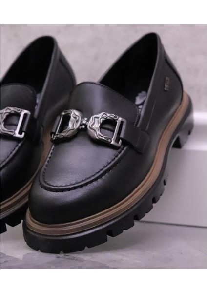 Venüs 2412902 Kadın Hakiki Deri Soft Strong Ultra Comfort Taban Günlük Loafer Ayakkabı