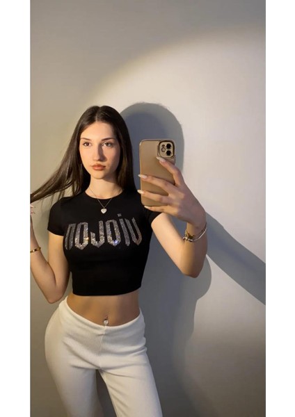 Siyah Parıltılı Taşlı Violon Desen Kadın Crop Body Henüz Yorum Yazılmamış. 1 Soru & Cevap