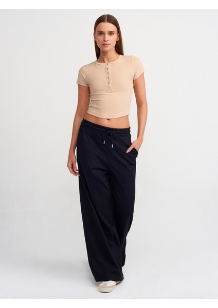 30938 Düğme Detaylı Crop Top-Açık Bej modelleri