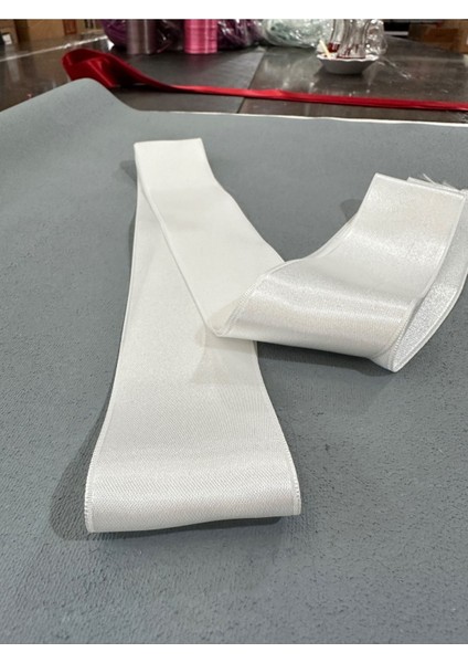 5 cm Saten Kurdele-5 Metre-Optik Beyaz fırsatları