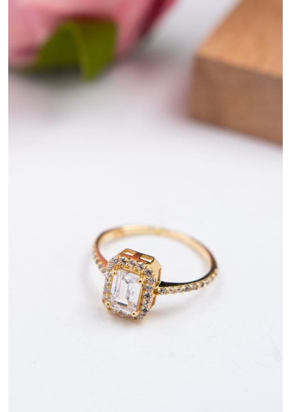 14 Ayar Altın Baget Taş Kadın Yüzük LKYZK1516