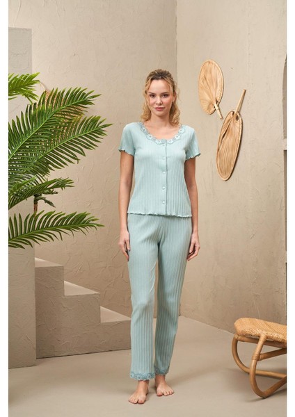 25192 Kadın Yuvarlak Yaka Düğmeli Dantel Detaylı Pijama Takım