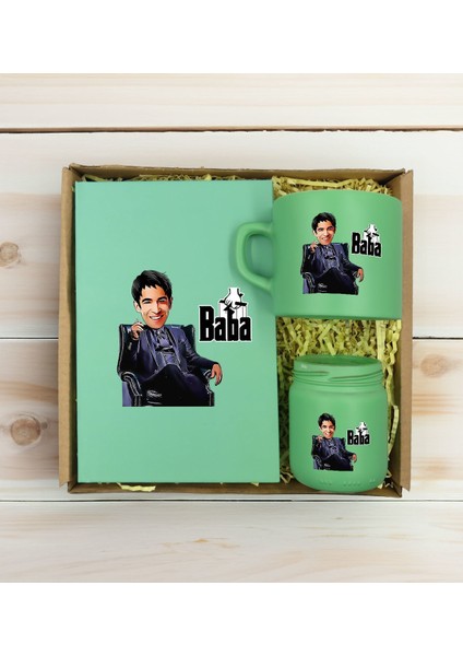 Kişiye Özel Dtf The Baba Karikatürlü Yeşil Defter & Kahve Fincanı & Mum Hediye Seti-1, Babaya Hediye, Babalar Günü Hediyeleri