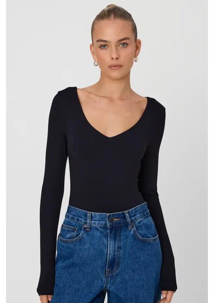 Siyah V Yaka Uzun Kol Esnek Kumaş Bodysuit MG2132