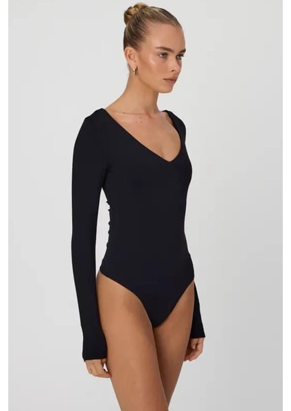Siyah V Yaka Uzun Kol Esnek Kumaş Bodysuit MG2132 fiyatları