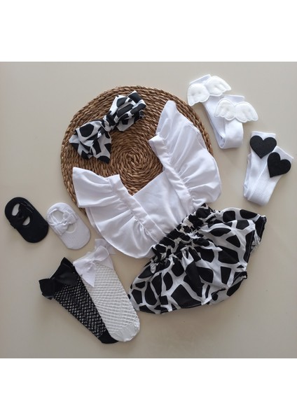 Kız Bebek Siyah Beyaz Zebra Fırfırlı Salopet Bandana Çorap Takım