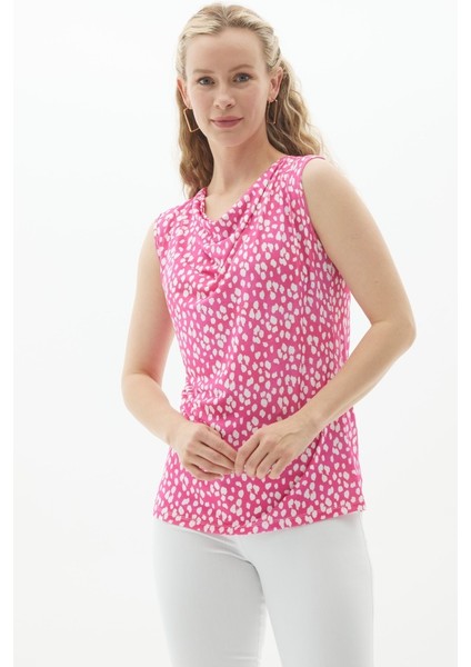 Degaje Yaka Puantiye Desen Kolsuz Penye Bluz indirimleri