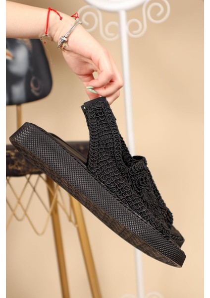 Lastikli Örgü Sandalet SİYAH