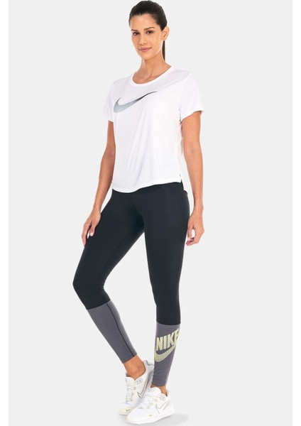 Dri-Fit One Swoosh Graphic Running Standart Fit Kesim Beyaz Kadın Tişört fırsatları