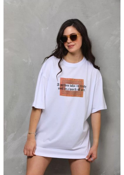 Unisex Bisiklet Yaka Baskılı Oversize T-Shirt - Beyaz modelleri