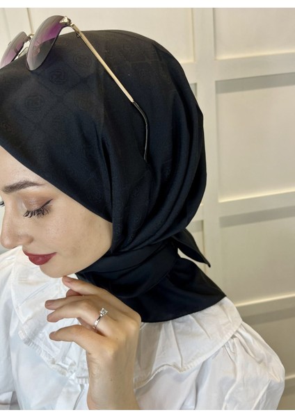 90 x 90 Pamuklu Logo Desenli Şık Büyük Boy Eşarp 1030700 Lacivert fiyatları