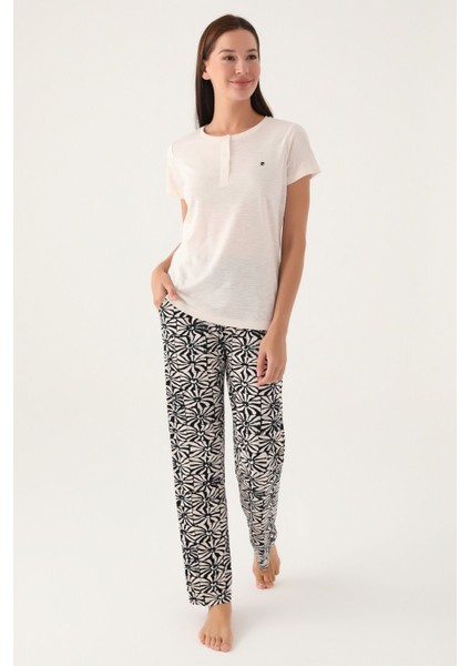 Buttoned Bej Kadın Kısa Kol Pijama Takımı 8788