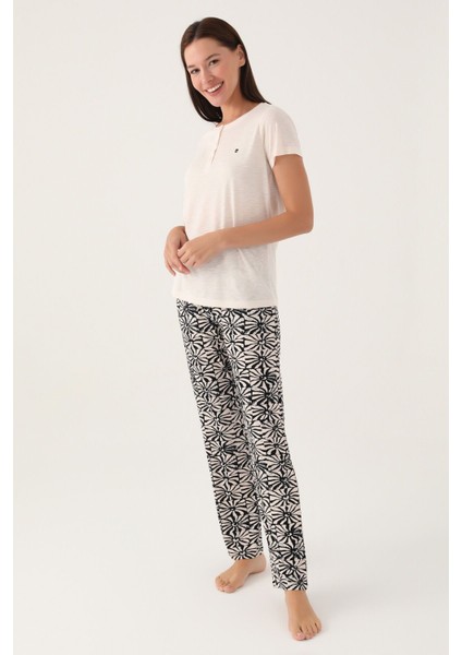 Buttoned Bej Kadın Kısa Kol Pijama Takımı 8788 fiyatları