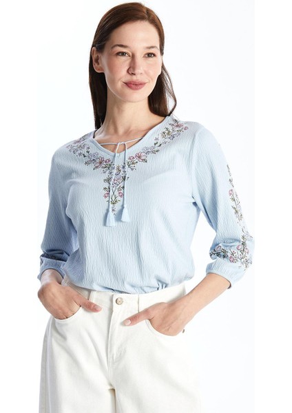 Lcw Grace V Yaka Nakışlı Kadın Bluz modelleri
