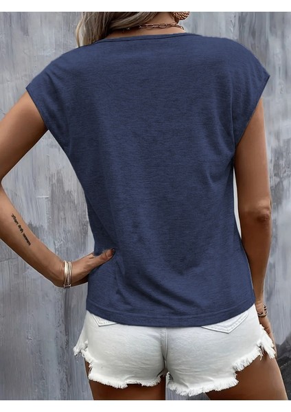 Kadın Kısa Kollu V Yaka Kalp Baskılı Viskon Bluz fırsatları