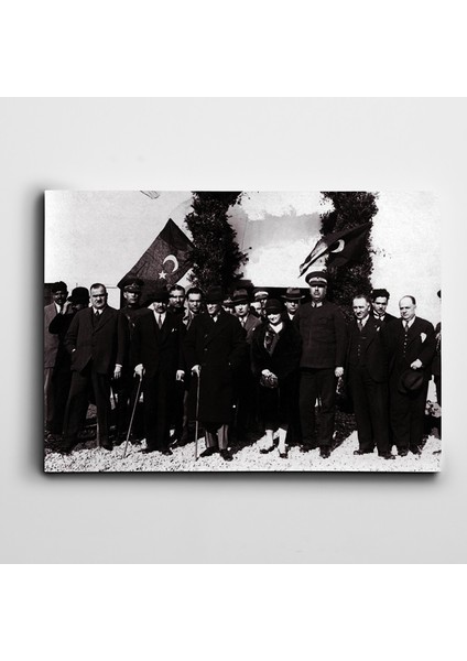 Atatürk Tablosu Siyah Beyaz Kanvas Tablo