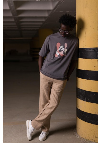 Bisiklet Yaka %100 Pamuklu Önü Baskılı Oversize (Geniş Model) T-Shirt