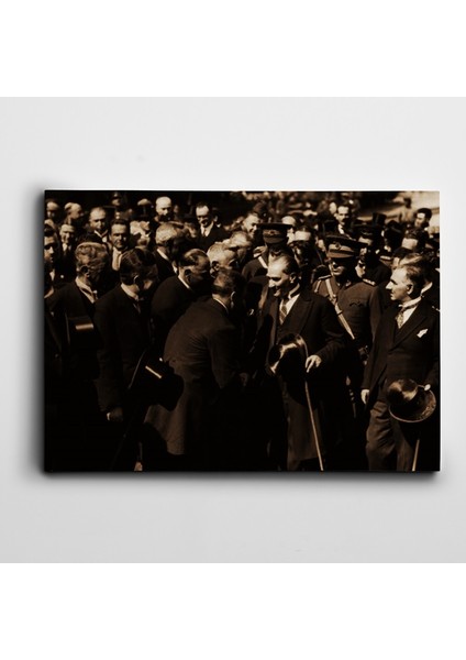 Atatürk İzmir'de 1928 Kanvas Tablo