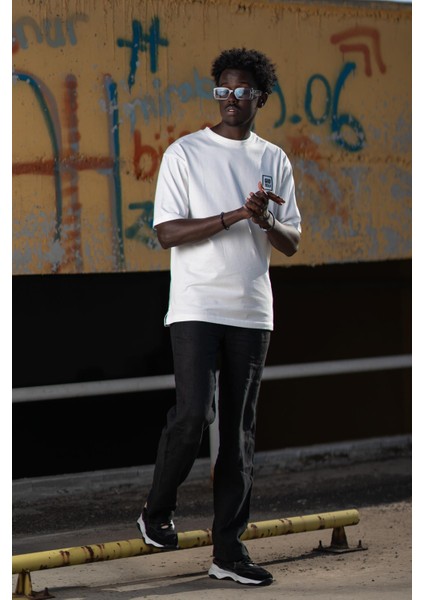 Bisiklet Yaka %100 Pamuklu Küçük Baskılı Oversize (Geniş Model) T-Shirt