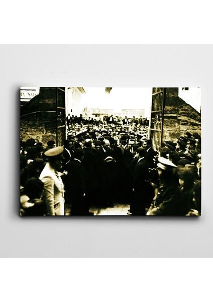 Atatürk Afyonkarahisar Lisesinde Kanvas Tablo