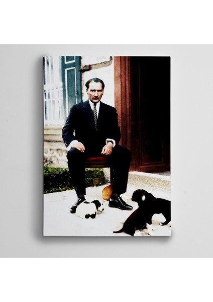 Atatürk ve Yavru Köpekler Kanvas Tablo