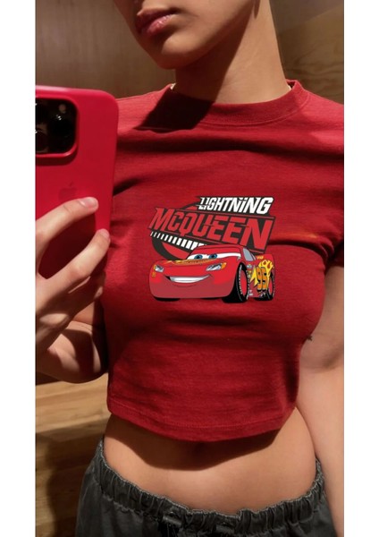 Kırmızı Şimşek Mcqueen Model Kadın Crop Body Tişört