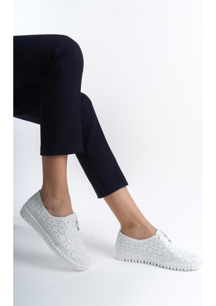 ARTI ARTI AYAKKABI Deri Ortopedik Hassas Ciltler Için Çok Yumuşak Beyaz Kadın Ayakkabı fiyatları