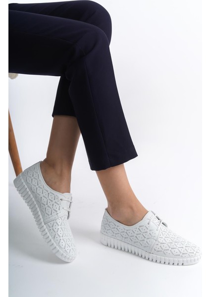 ARTI ARTI AYAKKABI Deri Ortopedik Hassas Ciltler Için Çok Yumuşak Beyaz Kadın Ayakkabı fırsatları