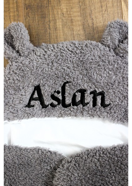 narin bebe Kişiye Özel Nakışlı Bebek Dış Kundak Uyku Tulumu Kıvırcık Wellsoft Peluş Ayıcık Kulaklı fiyatları