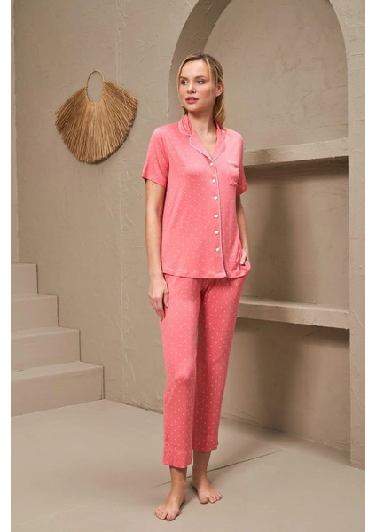Kısa Kollu Düğmeli Kadın Pijama Takımı 107