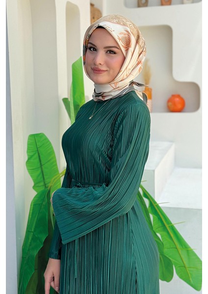Saten Piliseli Elbise 3897 Zümrüt