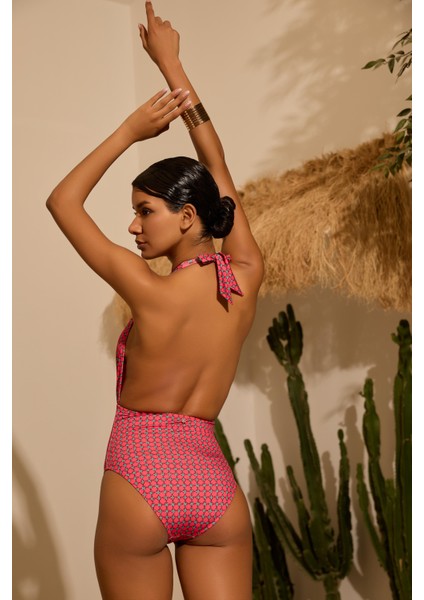 Kadın Kırmızı Renkli Retro Desenli Mayo fırsatları