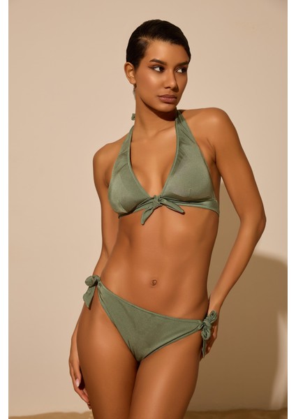 Kadın Yeşil Renkli Bağlamalı Bikini Altı fırsatları