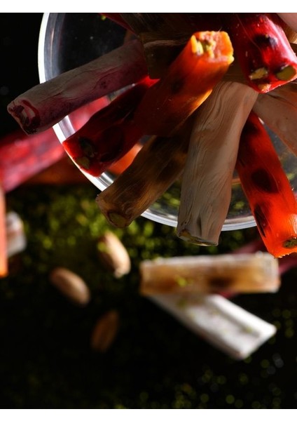 Antep Fıstıklı Narlı Fitil Lokum - 350 gr