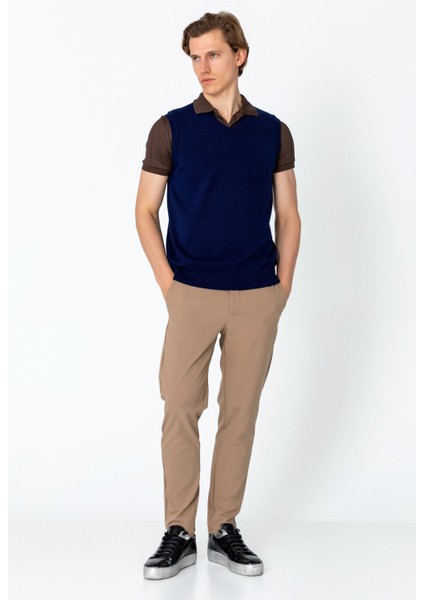Erkek V Yaka Süveter Rahat Regular Fit Kolsuz Kazak