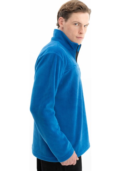 Erkek Basic Regular Fit Dik Yaka Tüy Bırakmayan Softech Polar Yarım Fermuarlı Sweatshirt K26404674701 fırsatları