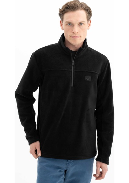 Erkek Basic Regular Fit Dik Yaka Tüy Bırakmayan Softech Polar Yarım Fermuarlı Sweatshirt K26404674701