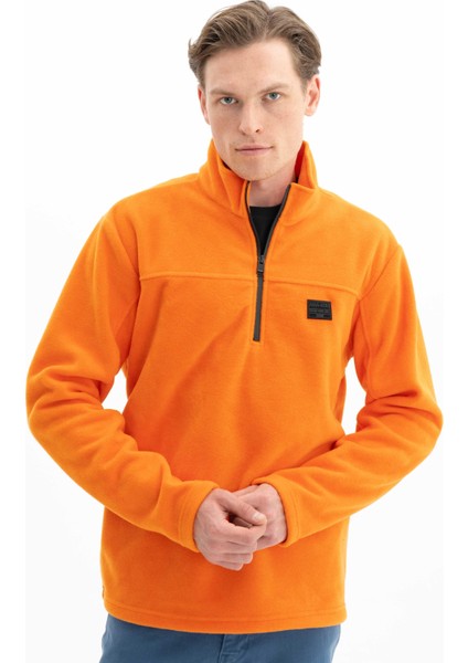 Erkek Basic Regular Fit Dik Yaka Tüy Bırakmayan Softech Polar Yarım Fermuarlı Sweatshirt K26404674701