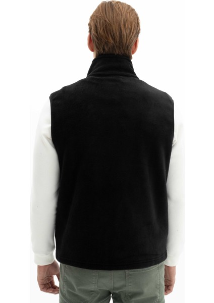Erkek Kışlık Fermuar Cepli Tam Fermuar Kısa Kollu Regular Fit Yelek K26424674201