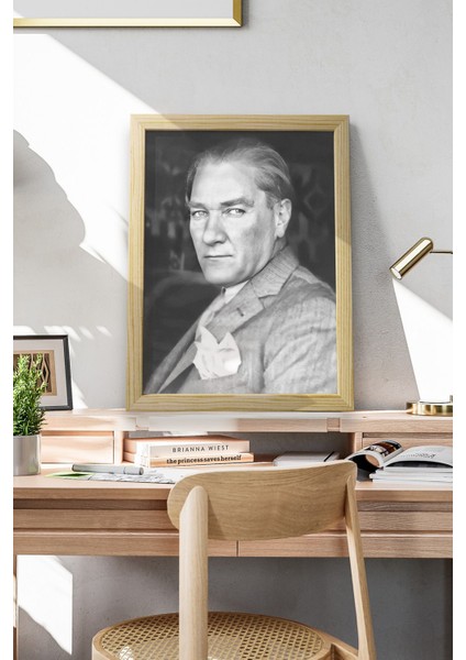 Ulu Önder Gazi Mustafa Kemal Atatürk/ Ahşap Çerçeveli Poster/çerçeve Rengi:naturel