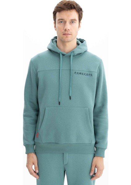 Basic Erkek Regular Fit Kapşonlu Kanguru Cepli Sweatshirt K26254625901