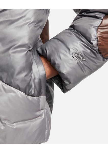 Sportswear Tech Pack Therma-Fıt Adv Bol Kesimli Su Tutmaz Kapüşonlu Erkek Mont FB7423