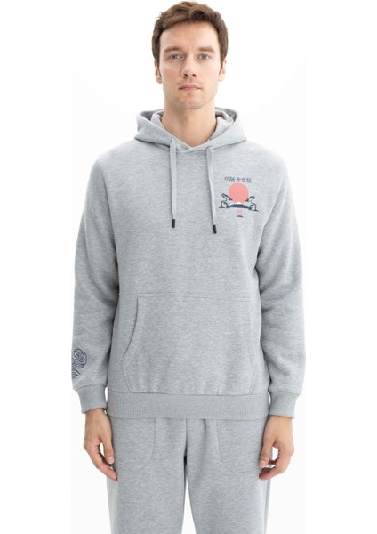 Erkek Regular Fit Kapşonlu Kanguru Cepli Sweatshirt K26254625001