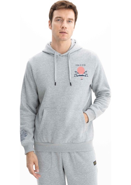 Erkek Regular Fit Kapşonlu Kanguru Cepli Sweatshirt K26254625001